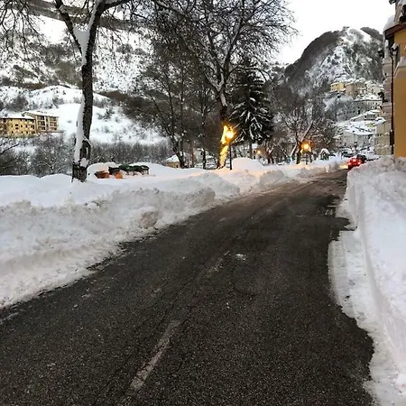 Aremogna Neve Appartamento *